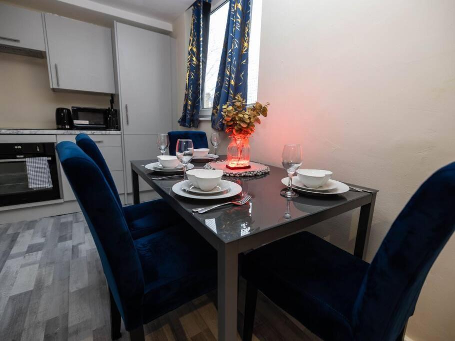 1 Bedroom-Sofabed-Worktable-4-Wifi-Parking Лондон Екстер'єр фото