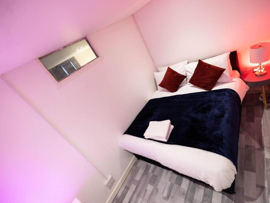 1 Bedroom-Sofabed-Worktable-4-Wifi-Parking Лондон Екстер'єр фото