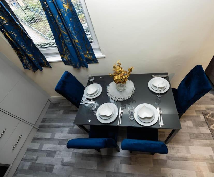 1 Bedroom-Sofabed-Worktable-4-Wifi-Parking Лондон Екстер'єр фото